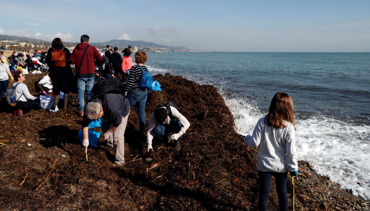 Mallorcu pogodila oluja koja je odnijela polovicu pijeska s plaža