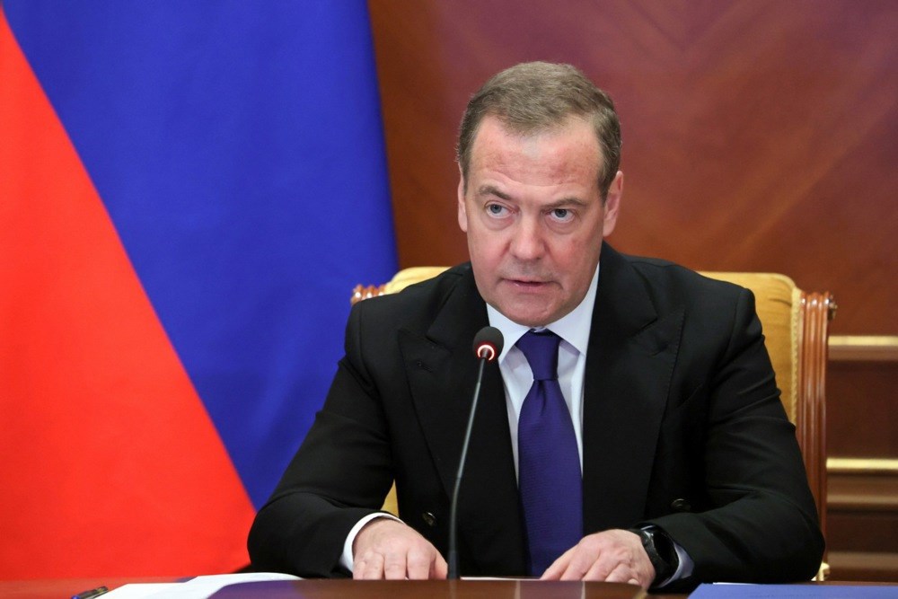 Medvedev: Zona zabrane leta iznad Ukrajine značila bi rat između NATO-a i Rusije