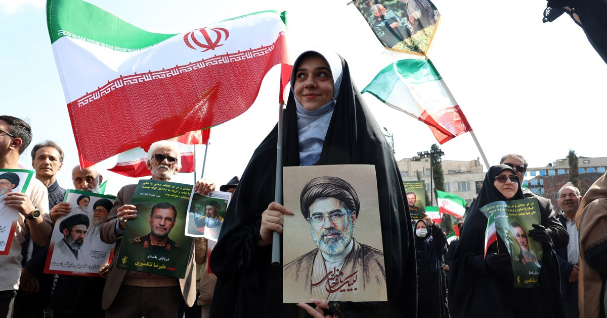 Iran zaprijetio SAD-u i Izraelu: Revoluciju ćemo braniti do smrti