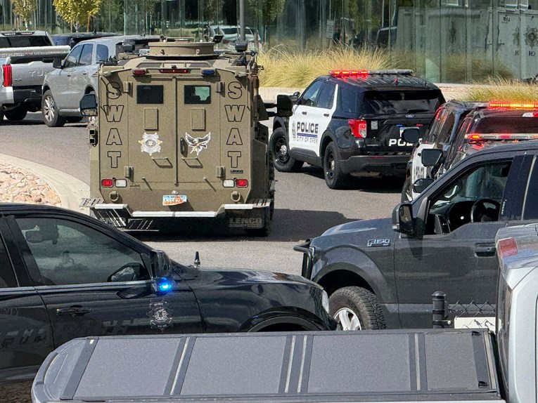 FBI: Uhitili smo osumnjičenog za atentat. FBI ni dva sata poslije: Pustili smo ga