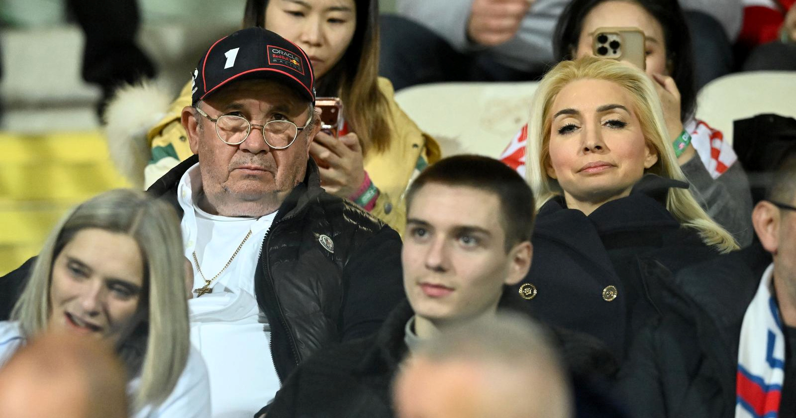 Kerum i njegova Fani bodrili su Vatrene. Mnogi komentiraju njegov novi imidž