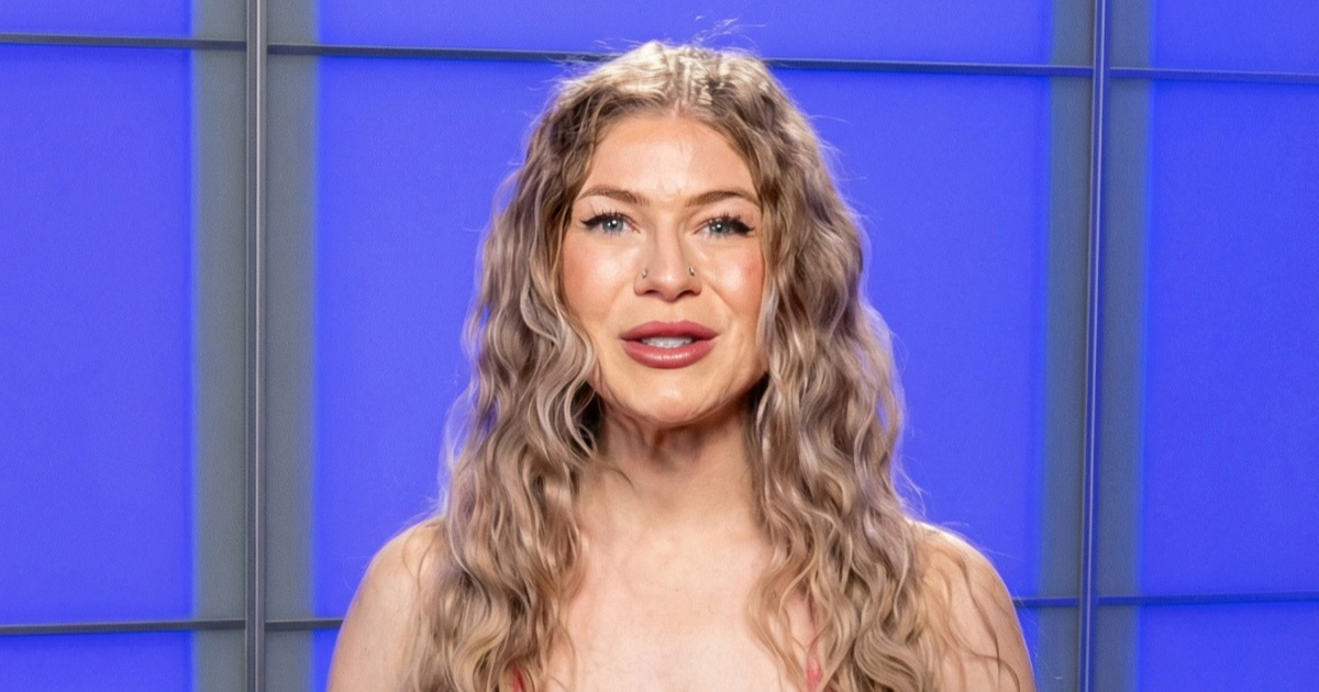 Bikini Report: Najvažnija vijest dana je kupirana dobermanka. Konačno nešto bitno