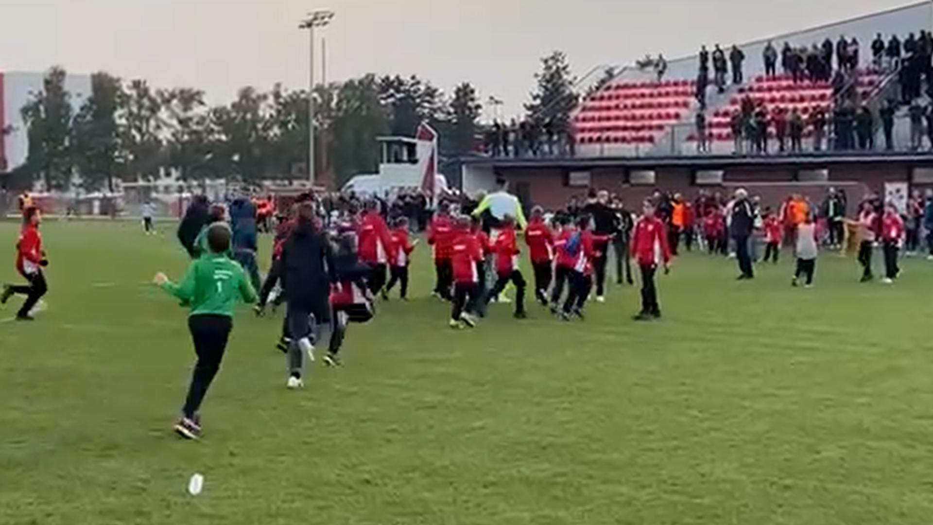 Scene s Kup-romantike Hajduka i Belišća podsjetile su nas zbog čega volimo nogomet