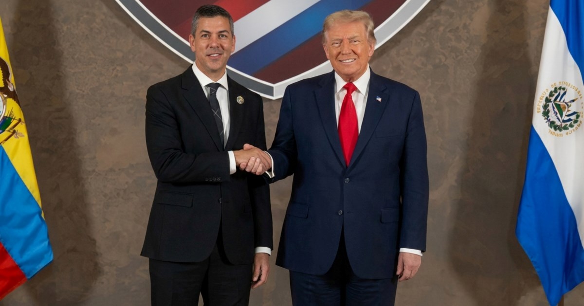 Donald Trump ponovno je hit zbog čudnog rukovanja: "Što je ovo, dovraga?"