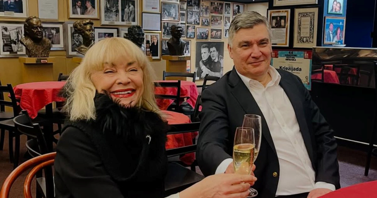 Anja Šovagović Despot podijelila fotku s Milanovićem, nazdravili su nakon predstave