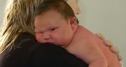 Žena rodila bebu tešku skoro šest kilograma, ljudi ne vjeruju da je novorođenče