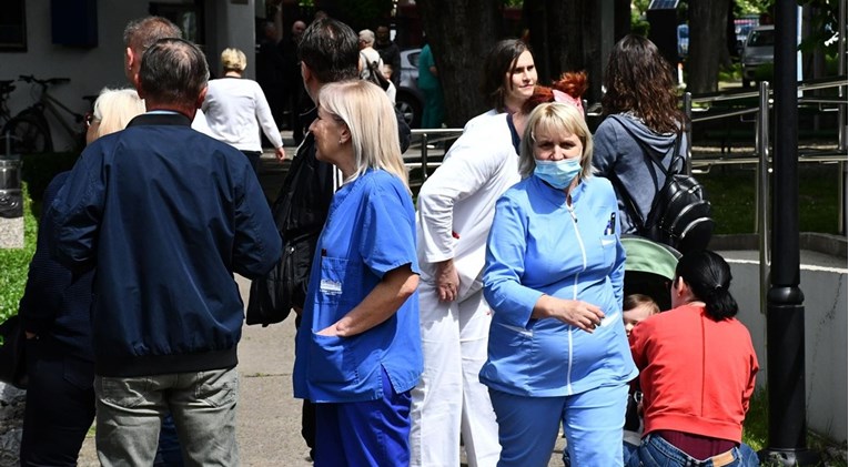 Tri mjeseca kasne plaće za 83 medicinske sestre šibensko-kninskog Doma zdravlja