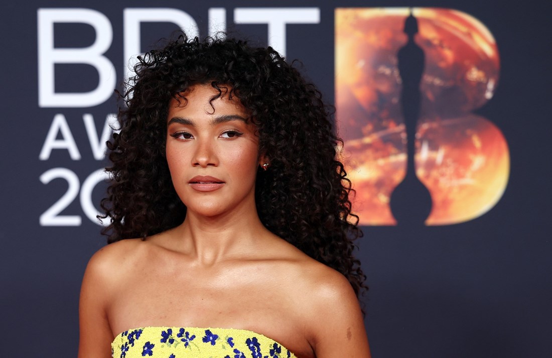 Olivia Dean u haljini koja je ukrala show i najavila trend za 2026.