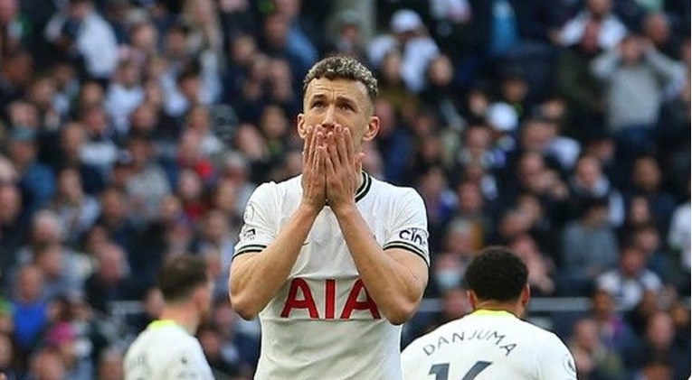 VIDEO Povijesna katastrofa Tottenhama u derbiju. Primio pet golova u prvih 20 minuta