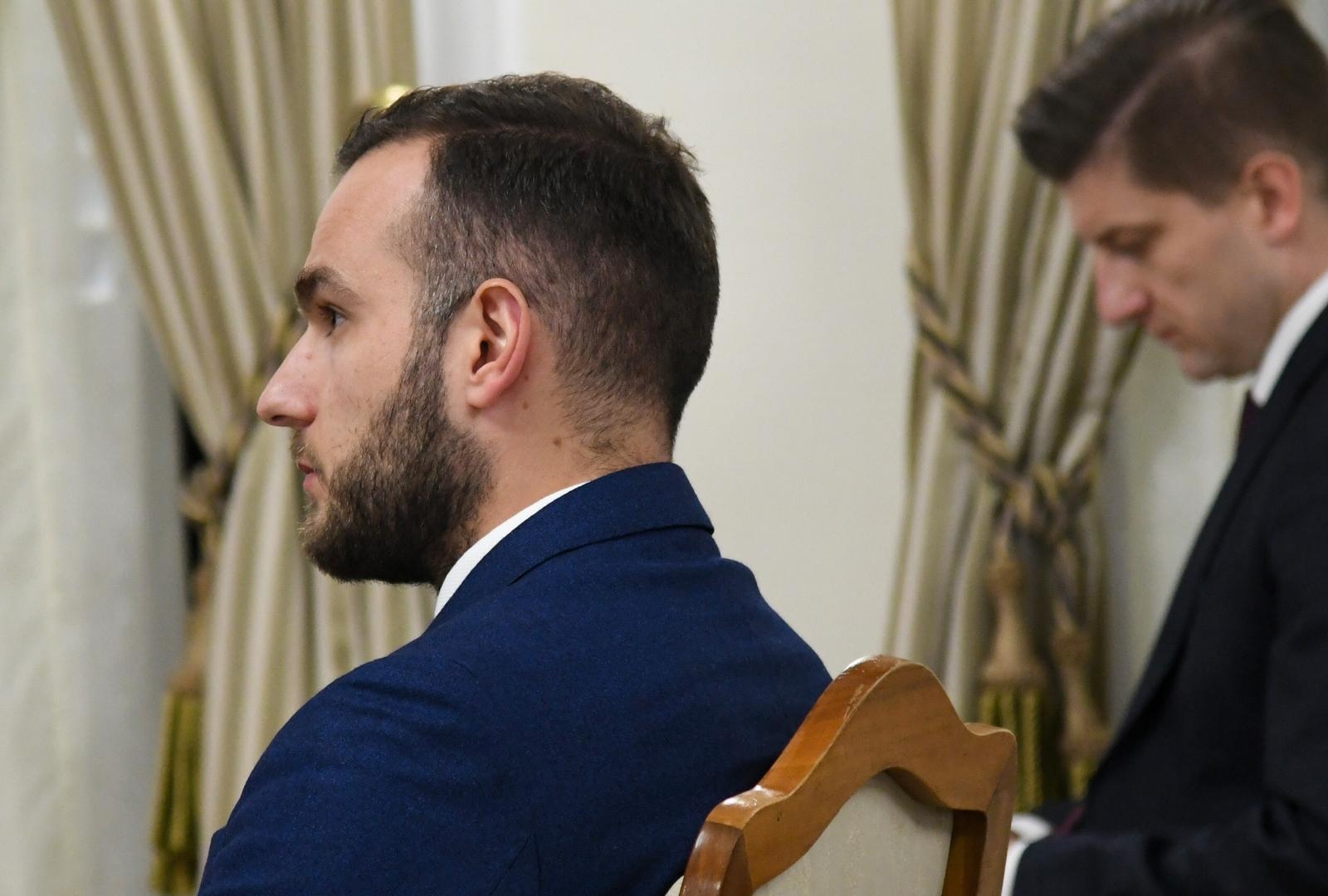Na sastanku u vladi se nije razgovaralo o smanjenju plaća u javnom sektoru