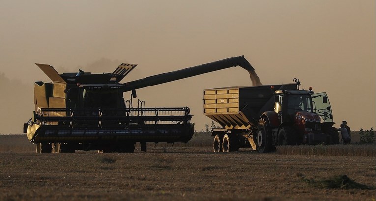 Ukrajinski šef diplomacije: Radimo na otvaranju drugih ruta za izvoz žita