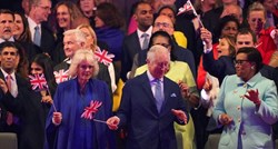 Kralj Charles zaplesao pred 20.000 ljudi pa podsjetio sve na ovaj viralni trenutak