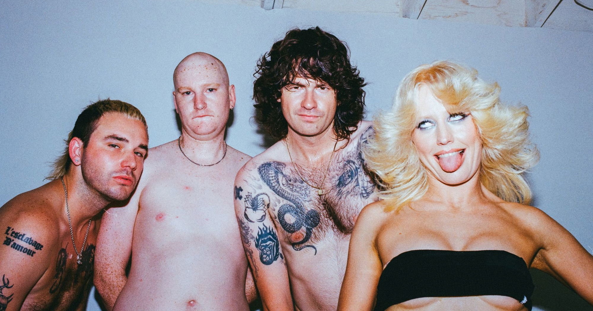 Amyl and the Sniffers stižu na Šalatu