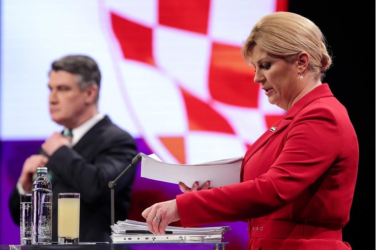 Kolinda optužila Milanovića za pokušaj puča: Prijetio je i slao mi SMS