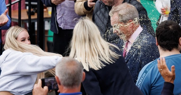 Vodeći pobornik Brexita započeo izbornu kampanju, djevojka ga zalila milkshakeom