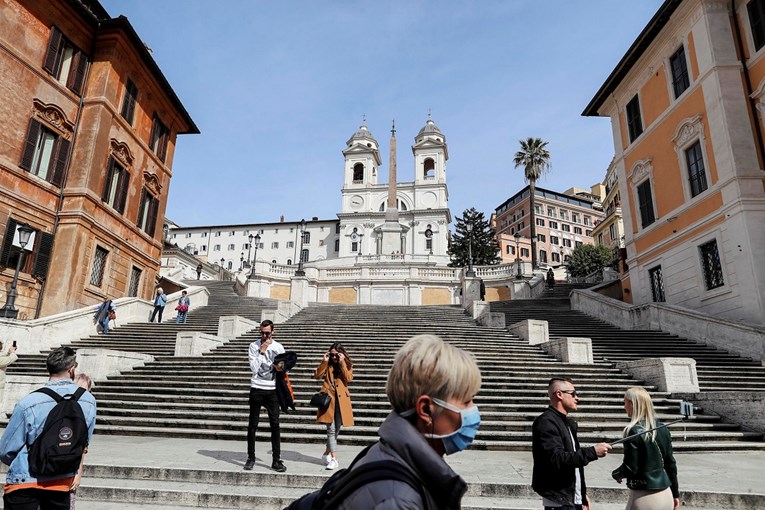 U Italiji nove mjere protiv koronavirusa, uvodi se policijski sat