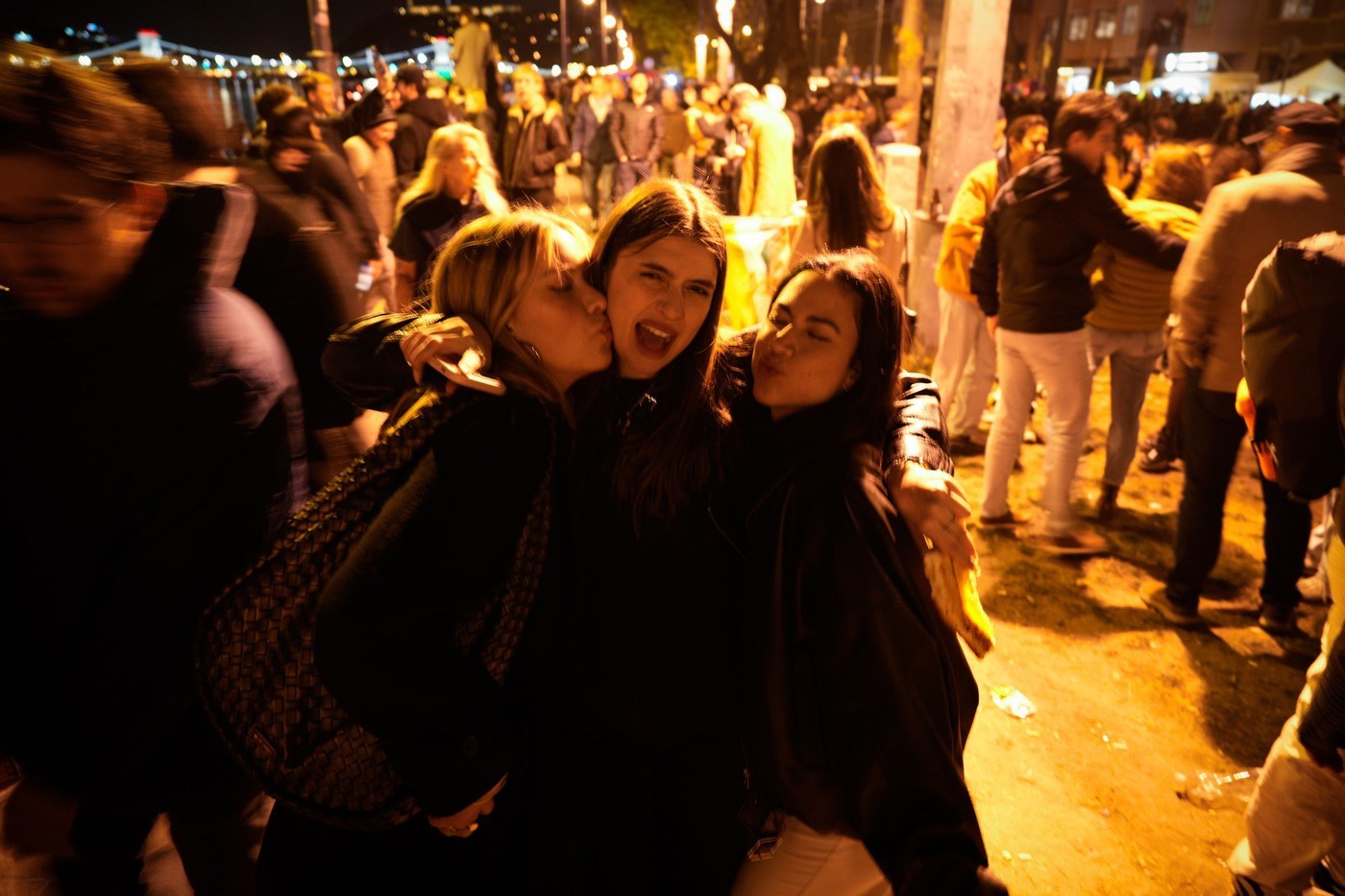 FOTO Slavlje na obalama Dunava: "Pobjeda za slobodu, Europu, demokraciju"