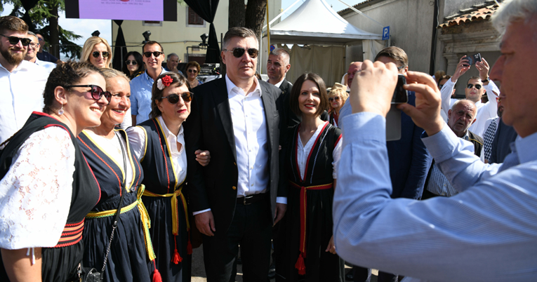 Nakon Plenkovića i Milanović pozirao s obožavateljicama. Dobro se proveo u Kastvu