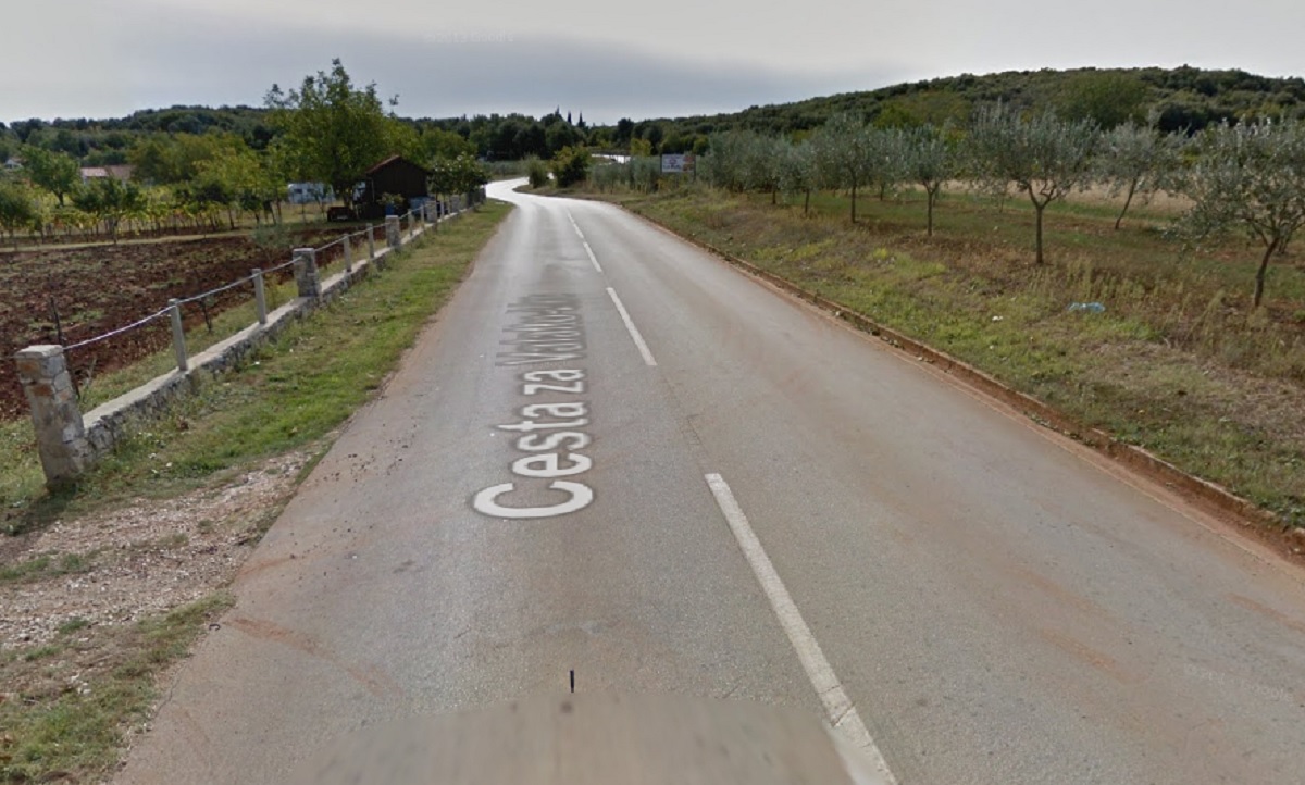 Tinejdžer u Istri motorom udario u stup i poginuo