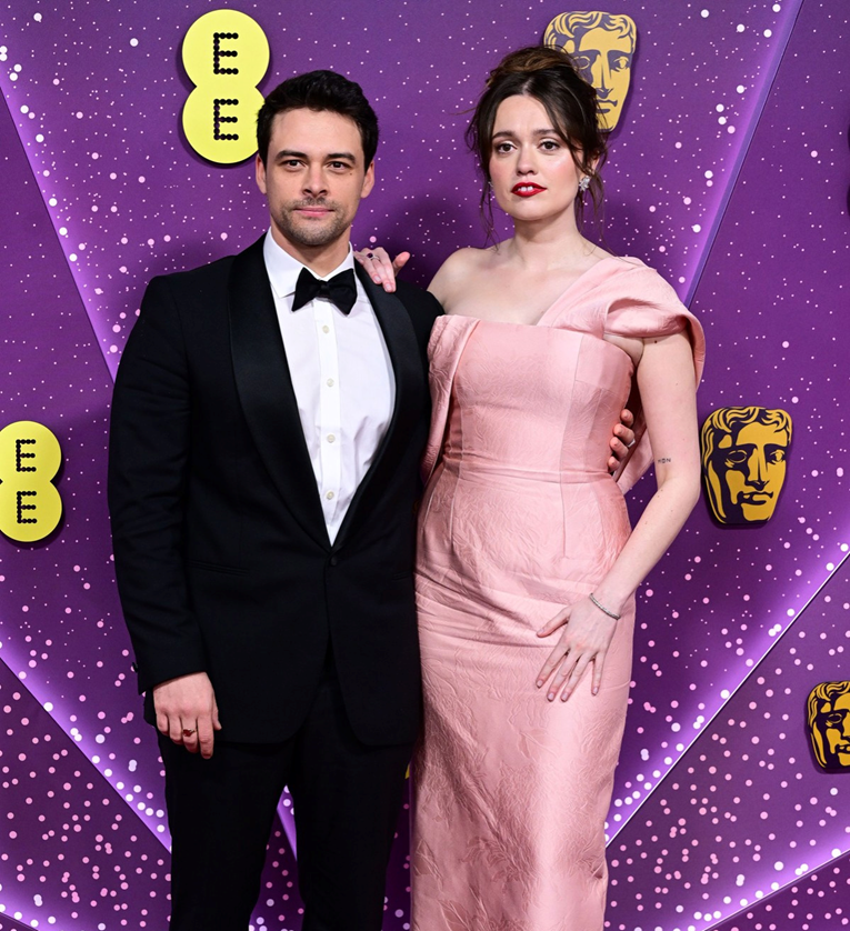 Aimee Lou Wood na dodjelu BAFTA nagrada došla s dečkom Adamom