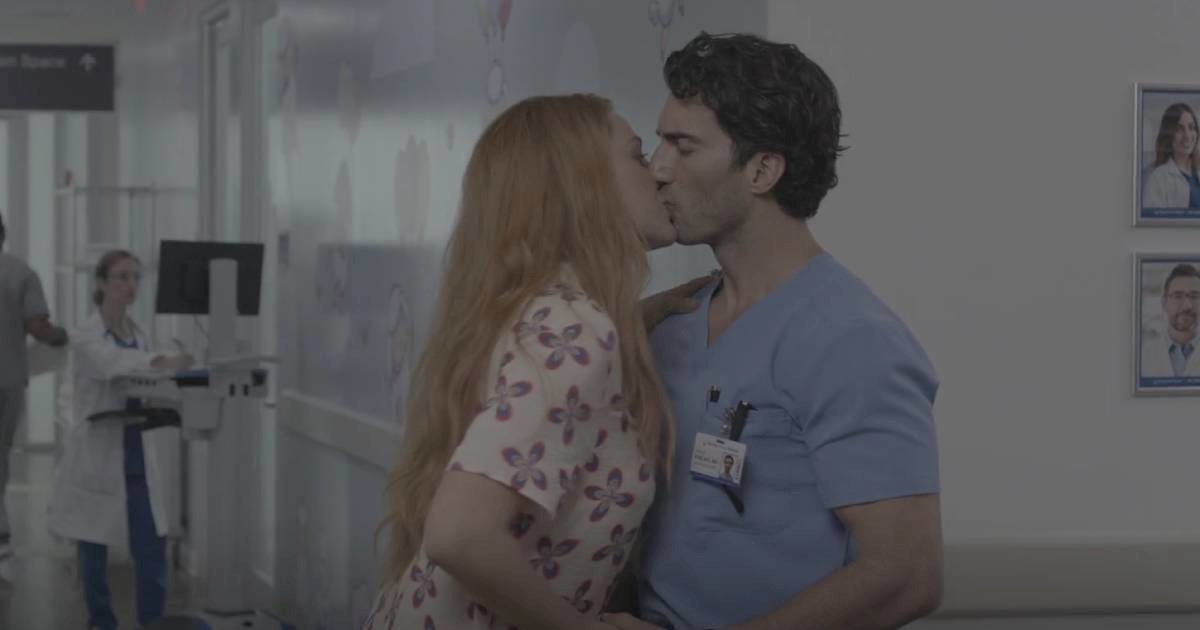 Širi se nikad viđena snimka: Lively ljubi Baldonija na setu, a to nije dio scenarija