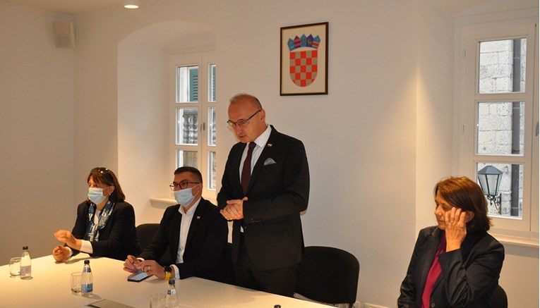 Grlić Radman: Hrvatska svojim institucijama podržava crnogorske Hrvate