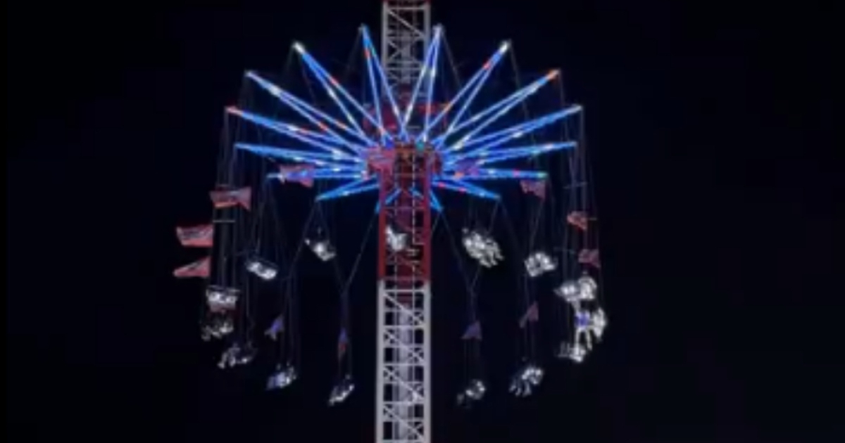 VIDEO Vrtuljak u Njemačkoj zapeo na 30 metara. 23 ljudi visjelo tri sata