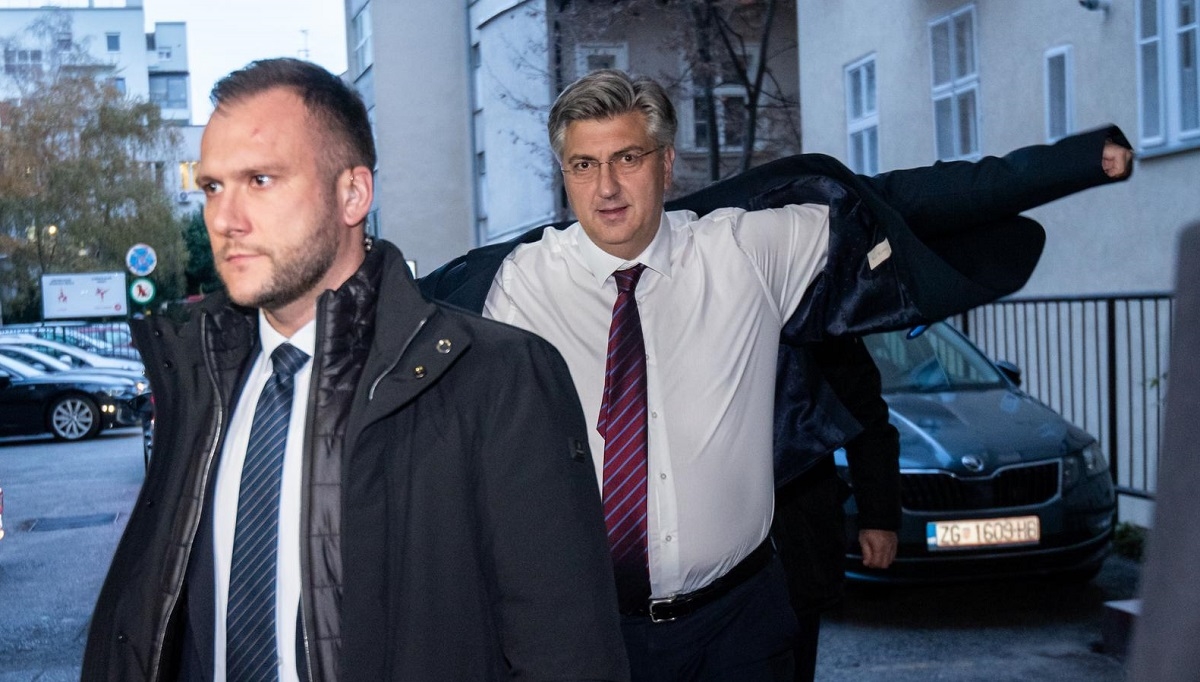HDZ: Čak i luzer Grbin ismijava Grmoju