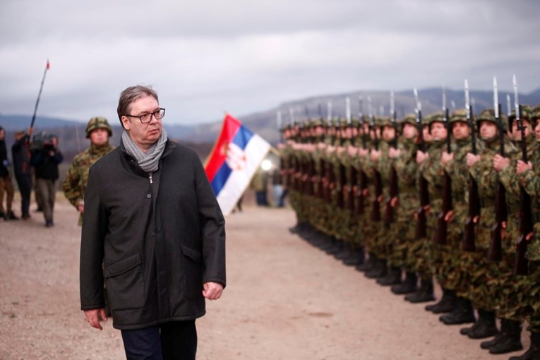 Srbija i Mađarska sklopile vojni savez. Vučićevi tabloidi: Bomba koja trese regiju