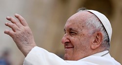 Papa Franjo: Potrebna je veća pomoć za žrtve svećenika pedofila