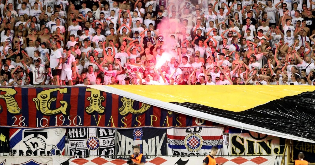 Torcida: Nek se budi dan, neka svako dijete mrzi Partizan. Ajmo, gazite Grobare