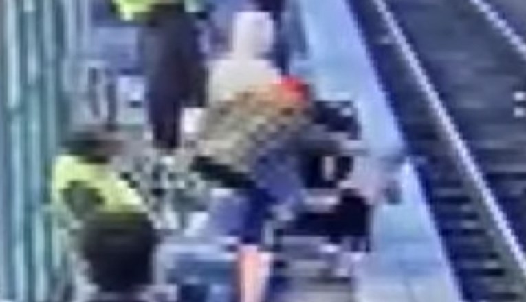 VIDEO Žena u SAD-u gurnula djevojčicu (3) s perona na tračnice