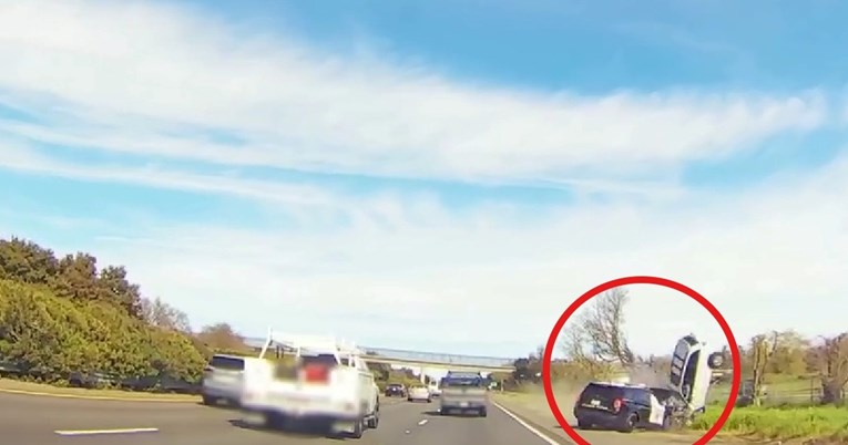 VIDEO Vozio je u suprotnom smjeru, a onda se namjerno zabio u policijsko vozilo