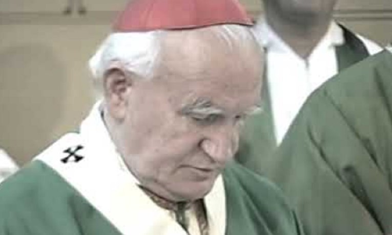 Kolinda odlikovala kardinala Kuharića Veleredom Tuđmana