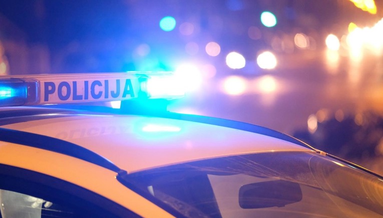 Prometna u Splitu, sudarili se motor i auto. Ozlijeđen motociklist