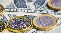 Dolar ojačao, euro na najnižoj razini u 20 godina. Cijene nafte pale