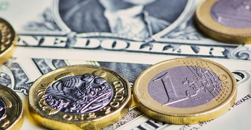 Dolar ojačao, euro na najnižoj razini u 20 godina. Cijene nafte pale