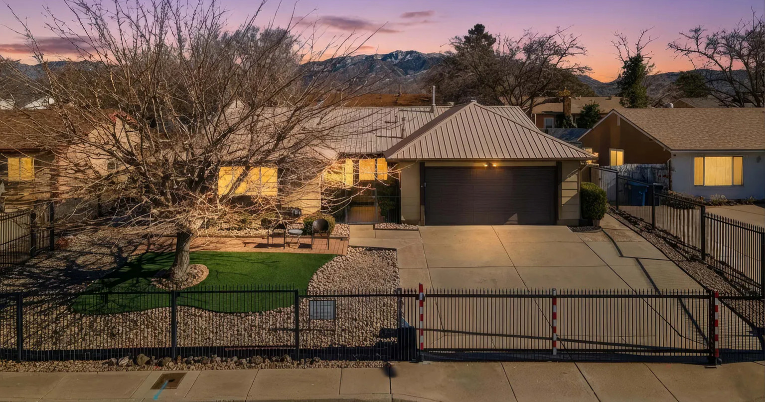 Kuća iz serije "Breaking Bad" ponovno se prodaje. Cijenu snizili na 400.000 dolara