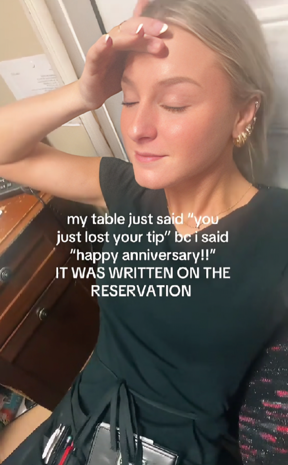 "Izgubila si napojnicu": Par zamjerio konobarici jer im je čestitala godišnjicu