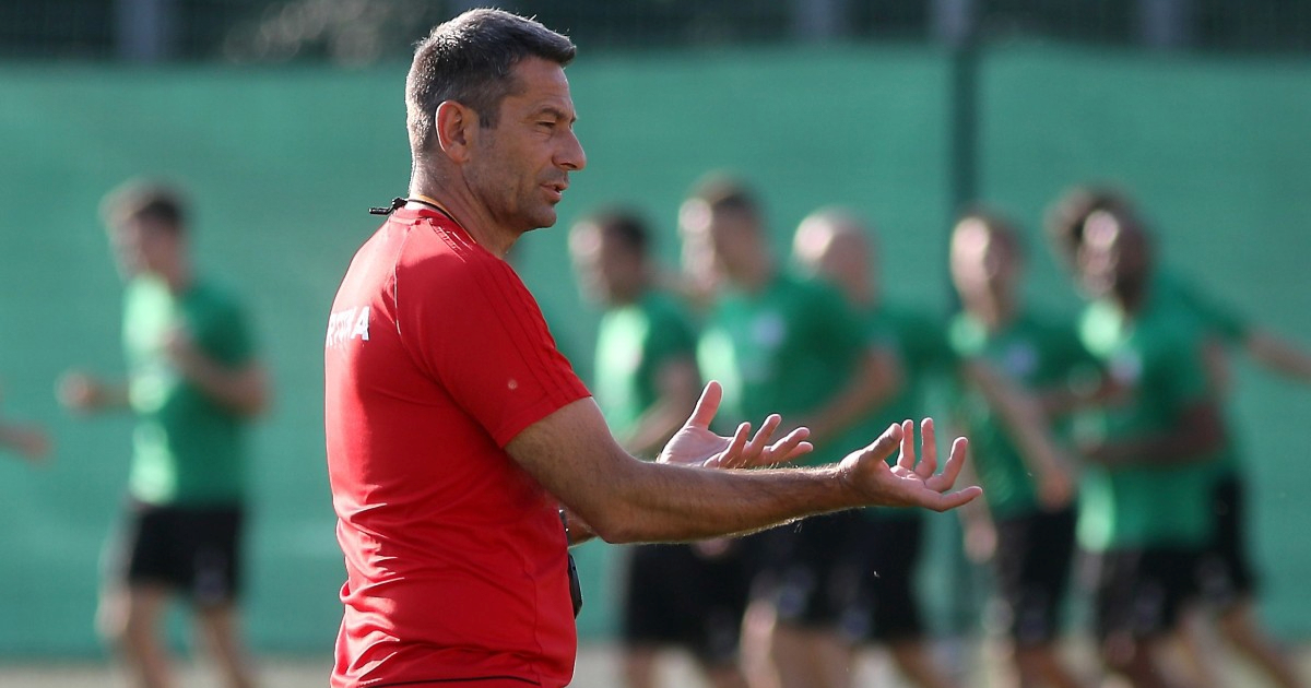 Hrvatski trener: Tužan sam. Veliki umovi su mijenjali igru, a sad to radi tehnologija