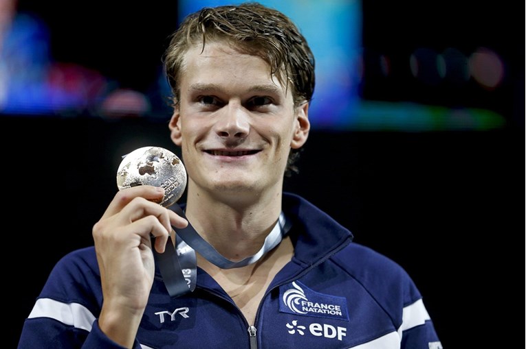 Olimpijski prvak na sudu zbog silovanja djevojčice. Tvrdio je da je veza sporazumna