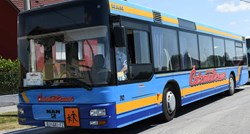 Autobusni prijevoznici traže isplatu naknade, nemaju posla zbog online nastave