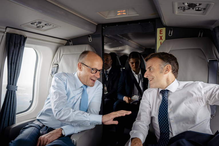 Merz i Macron glume savršeno jedinstvo. Iza velike predstave krije se strah