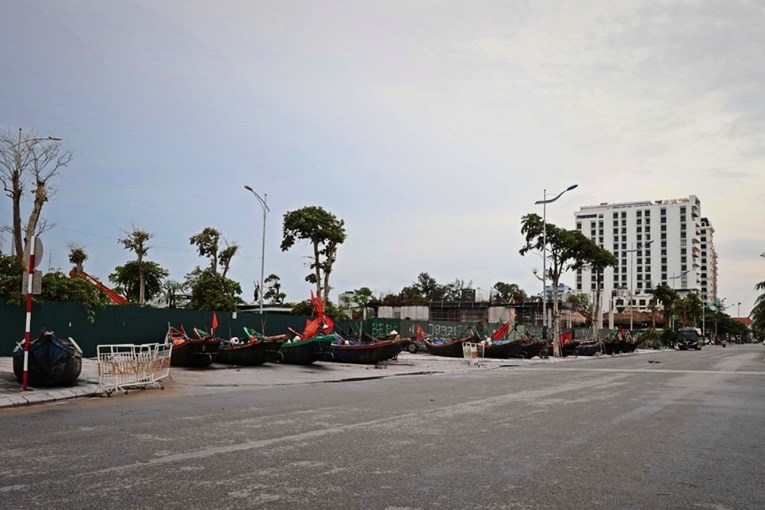 Stotine tisuća evakuiranih u Kini i Vijetnamu zbog tajfuna. Zatvaraju se škole