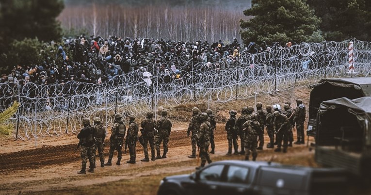 Putin gomila vojsku, a Lukašenko šalje migrante. Istok Europe mogao bi eksplodirati