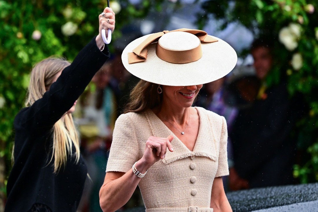 Kate Middleton zablistala na kraljevskom vjenčanju, no pažnju je ukrala jedna greška