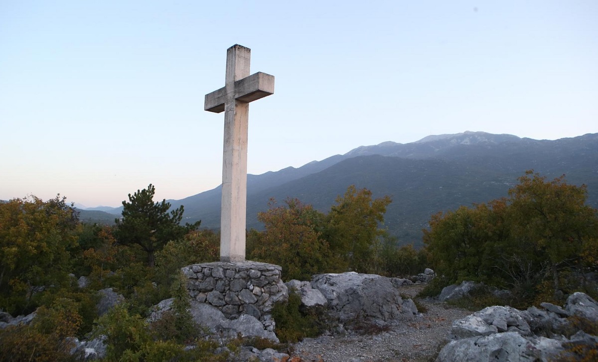 Kod Zagvozda ekshumirano 30 osoba koje su pobili partizani