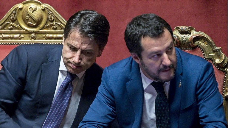 Talijanska vladajuća većina rascijepljena, je li ovo kraj vlade?