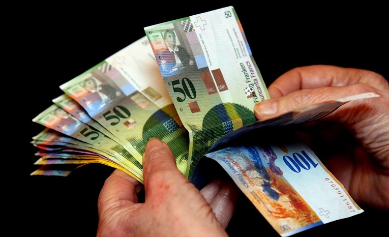 Kako tužiti banku zbog kredita u švicarcima? Donosimo upute