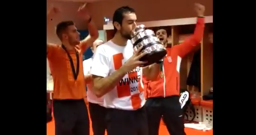 Pogledajte kako Čilić uz pjesmu slavi veliku pobjedu i pije iz salatare